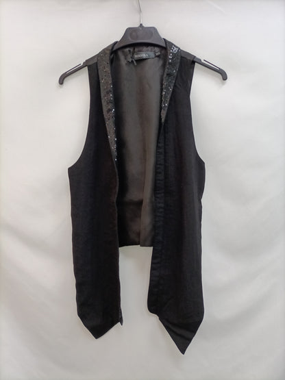 BERSHKA.Chaleco negro lentejuelas T.m