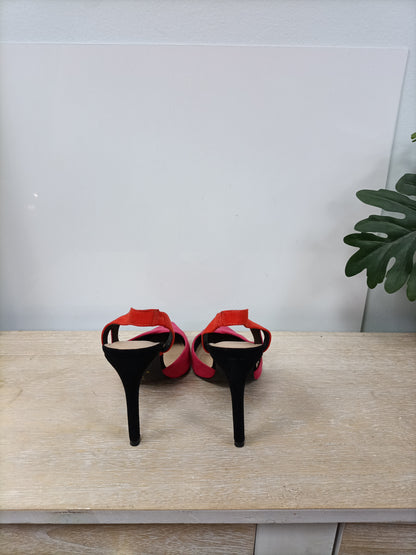 ZARA.Two-tone heels size 38