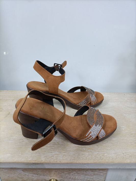 NATALIA BLANCO. Sparkly sandals S.38