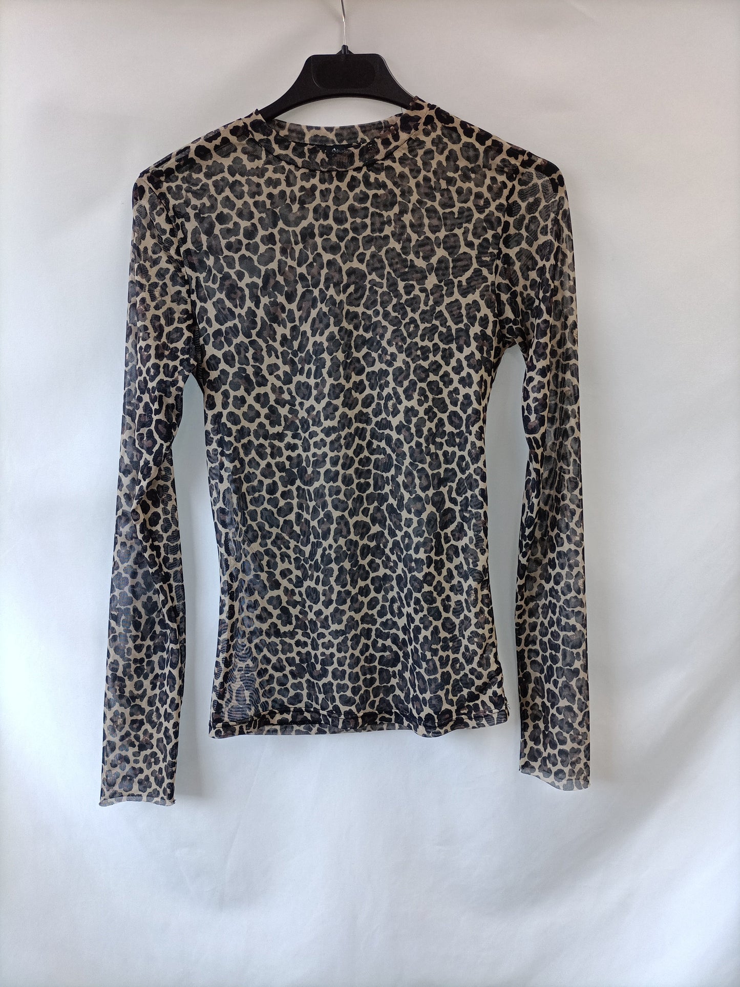 STRADIVARIUS. Top animal print T.s