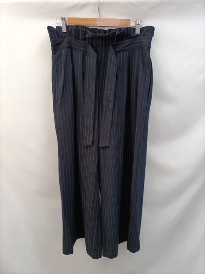 PROMOD. Pantalón rayas T.40