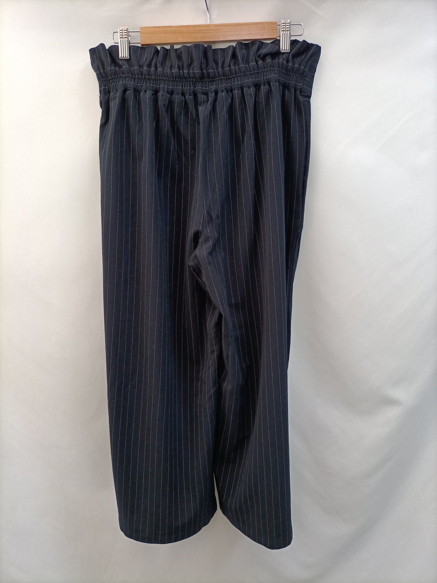 PROMOD. Pantalón rayas T.40