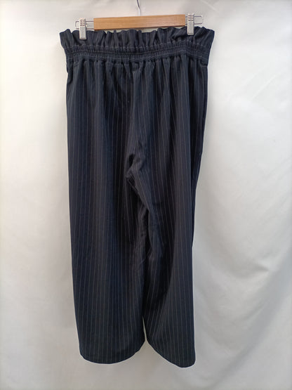 PROMOD. Pantalón rayas T.40