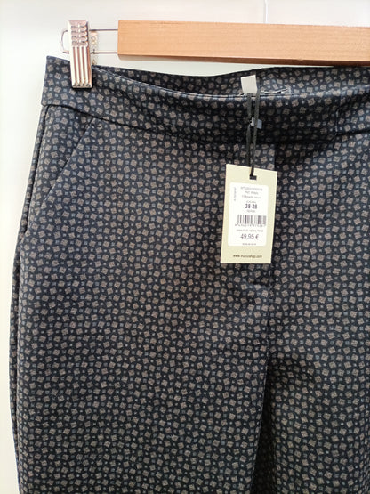 TRUCCO. Pantalón negro cuadros T.38