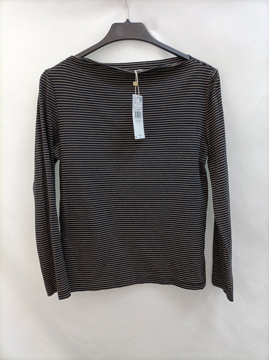 MANGO. Camiseta negra rayas T.l