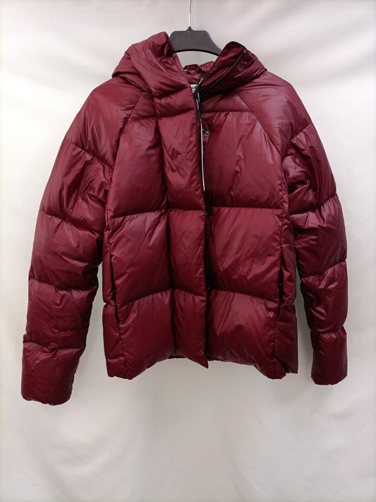 NAFNAF. Burgundy feathers S.36