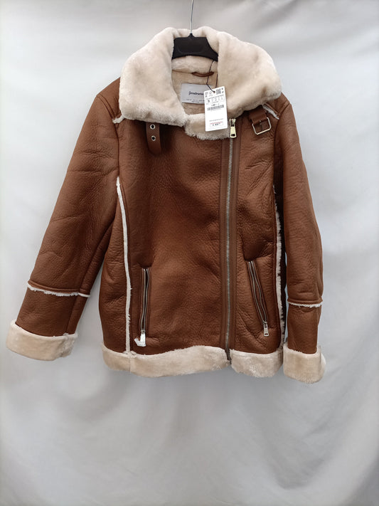 STRADIVARIUS. Biker polipiel y borrego T.s