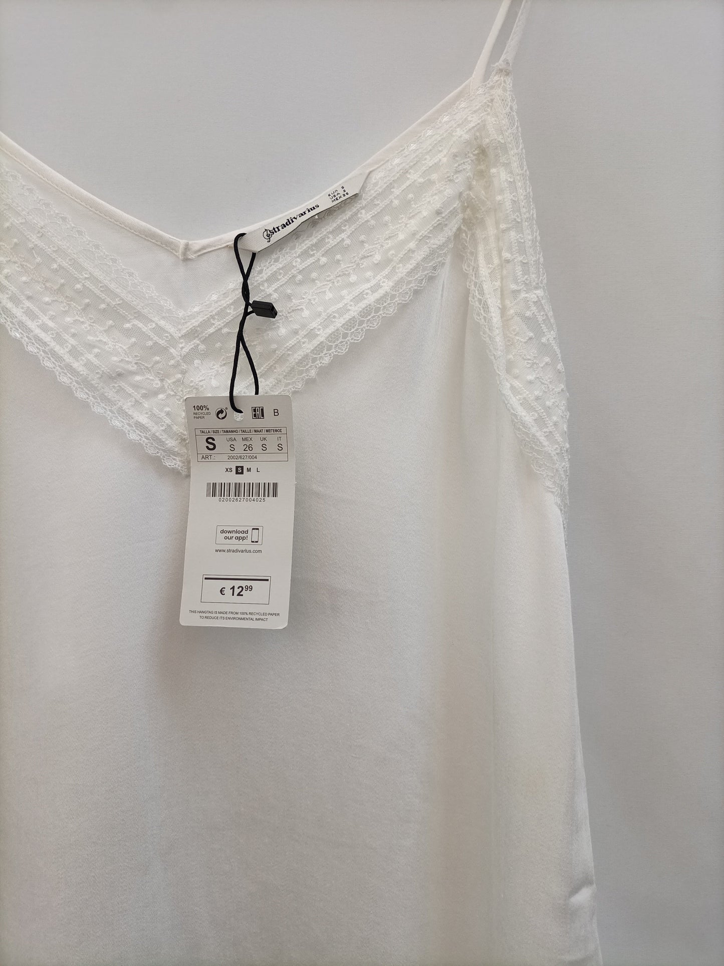 STRADIVARIUS. Top lencero blanco T.s