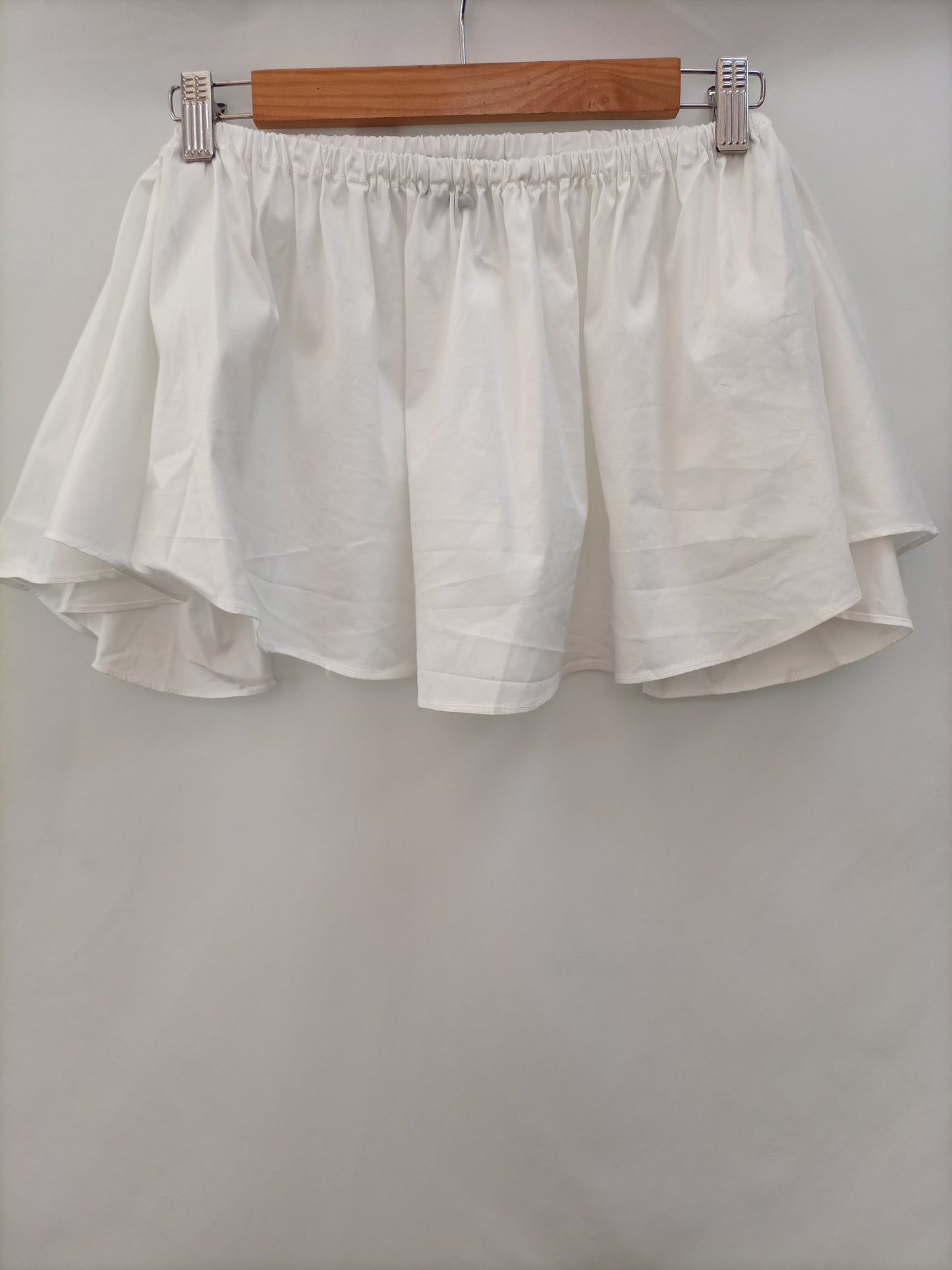 ZARA.Croptop blanco T.s