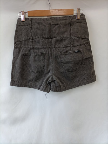 ONLY.Shorts buttons T.34