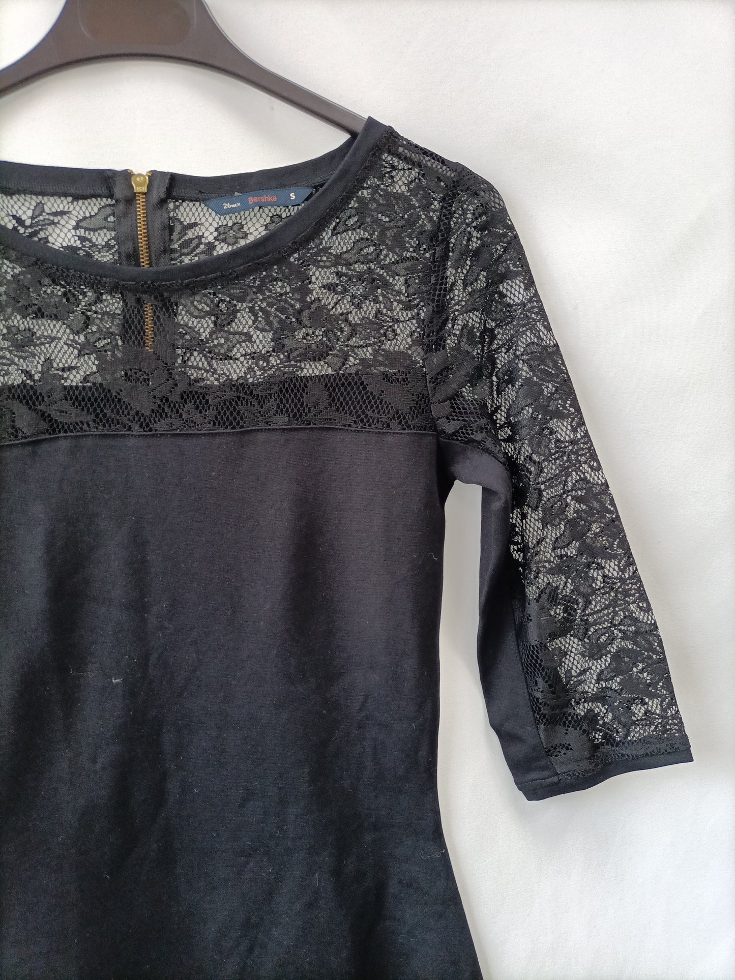 BERSHKA. Black long-sleeved lace Ts dress
