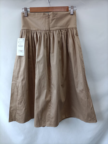 ZARA. Falda midi camel pliegues T.s