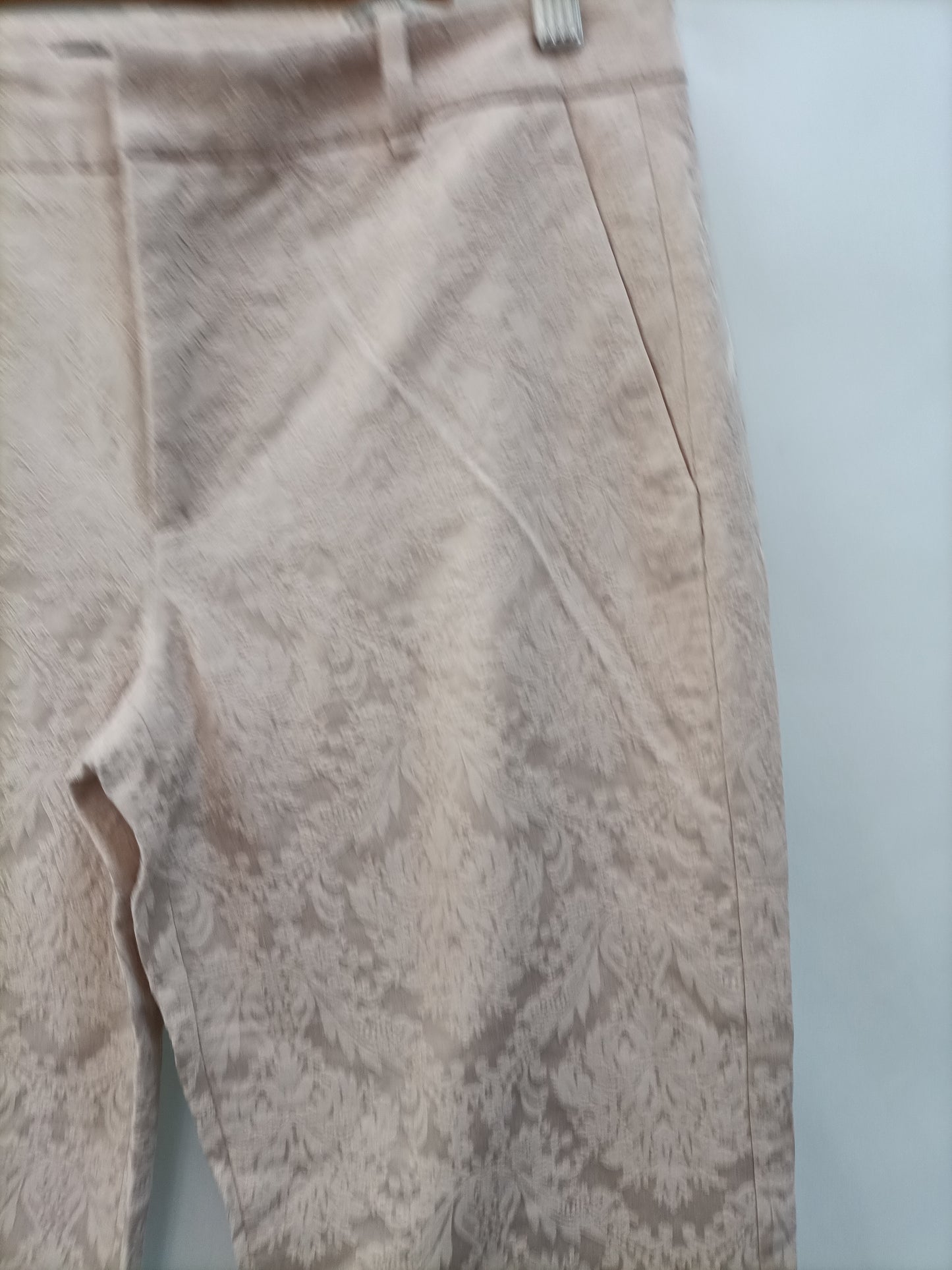 ZARA.Pantalones vestir bordados rositas T.m