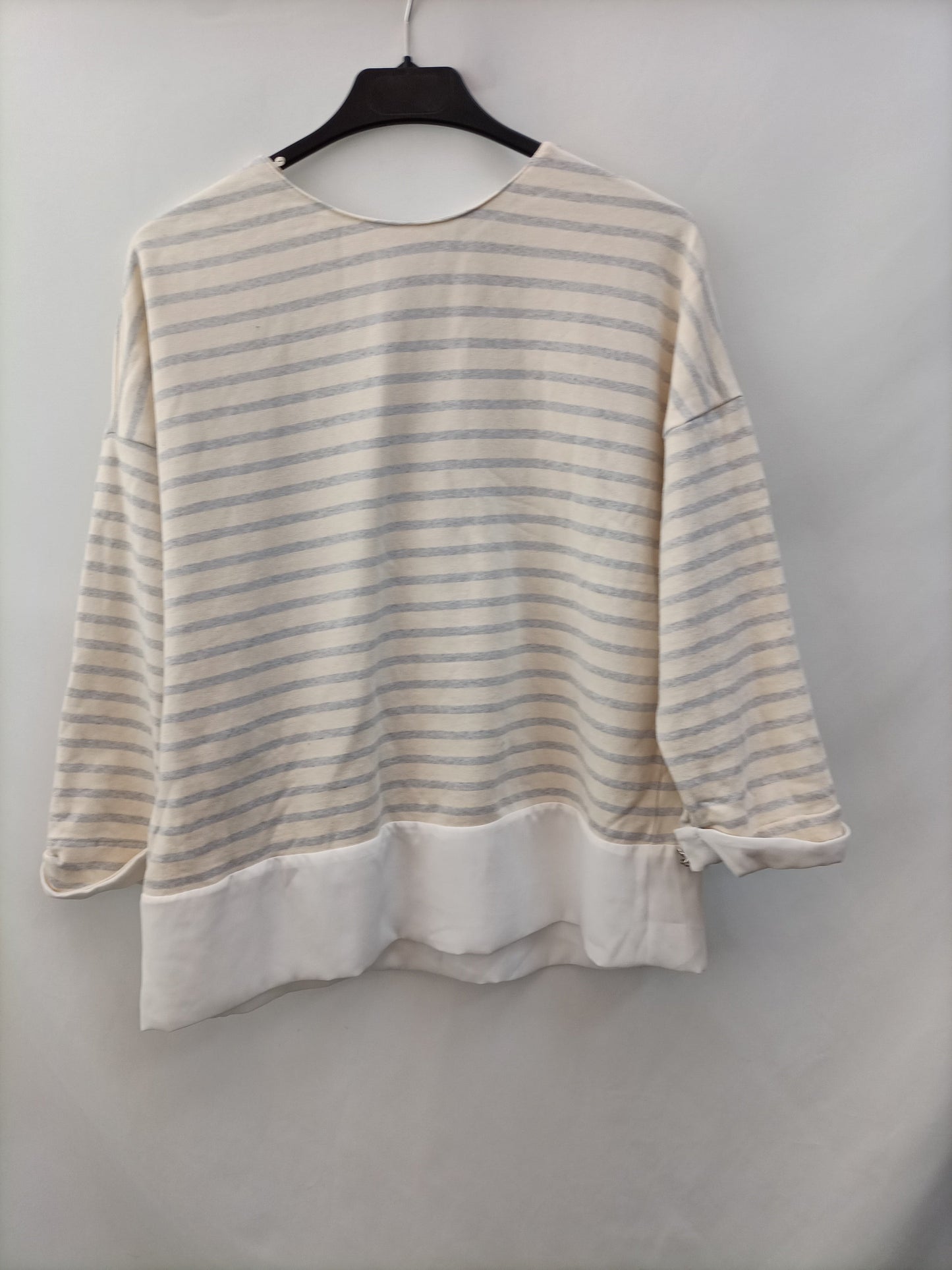 MarketZARA. Top rayas beige y celeste T.m