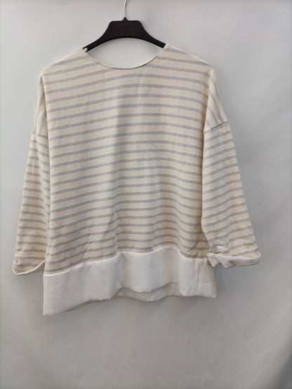 MarketZARA. Top rayas beige y celeste T.m