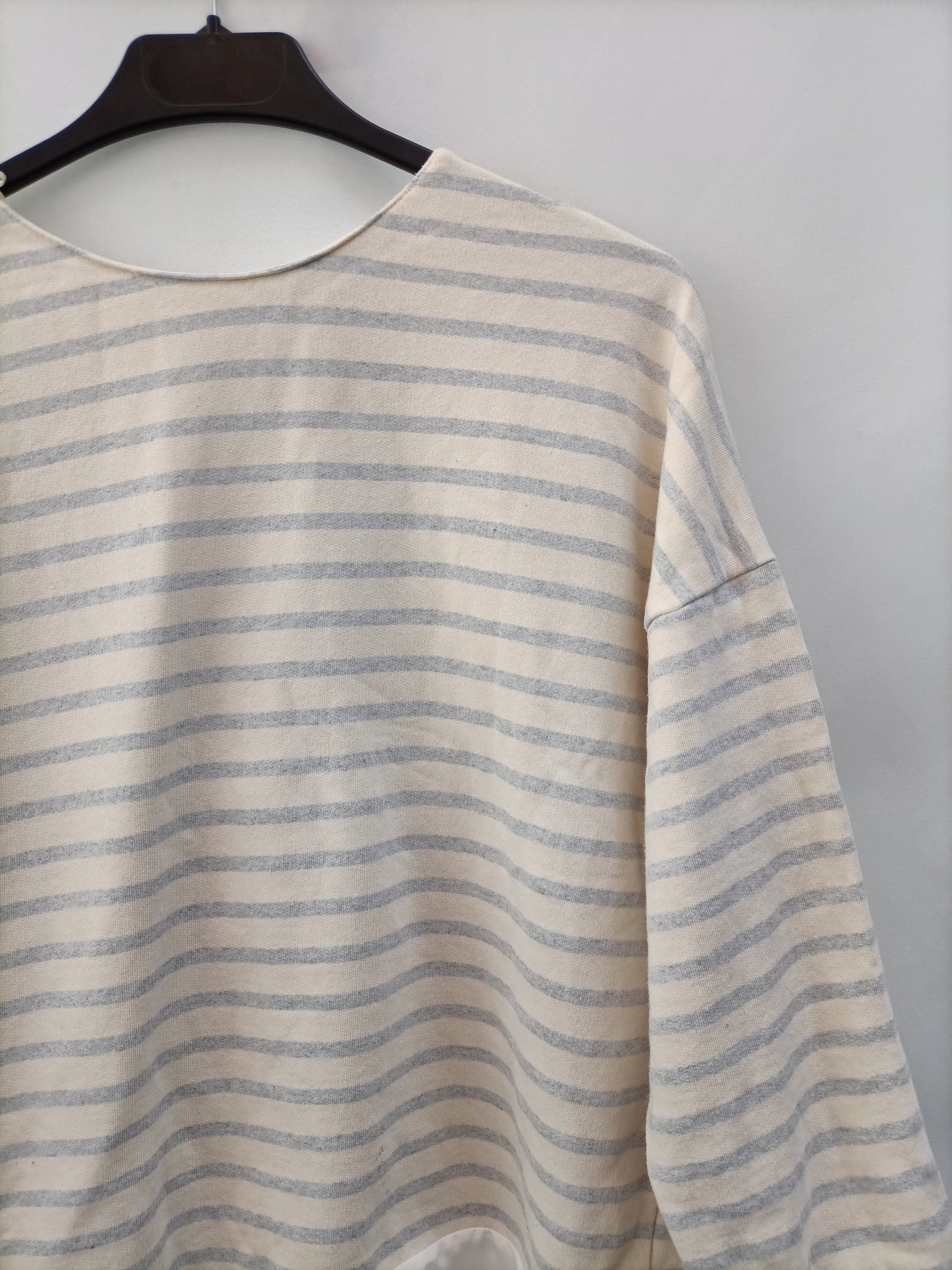 MarketZARA. Top rayas beige y celeste T.m