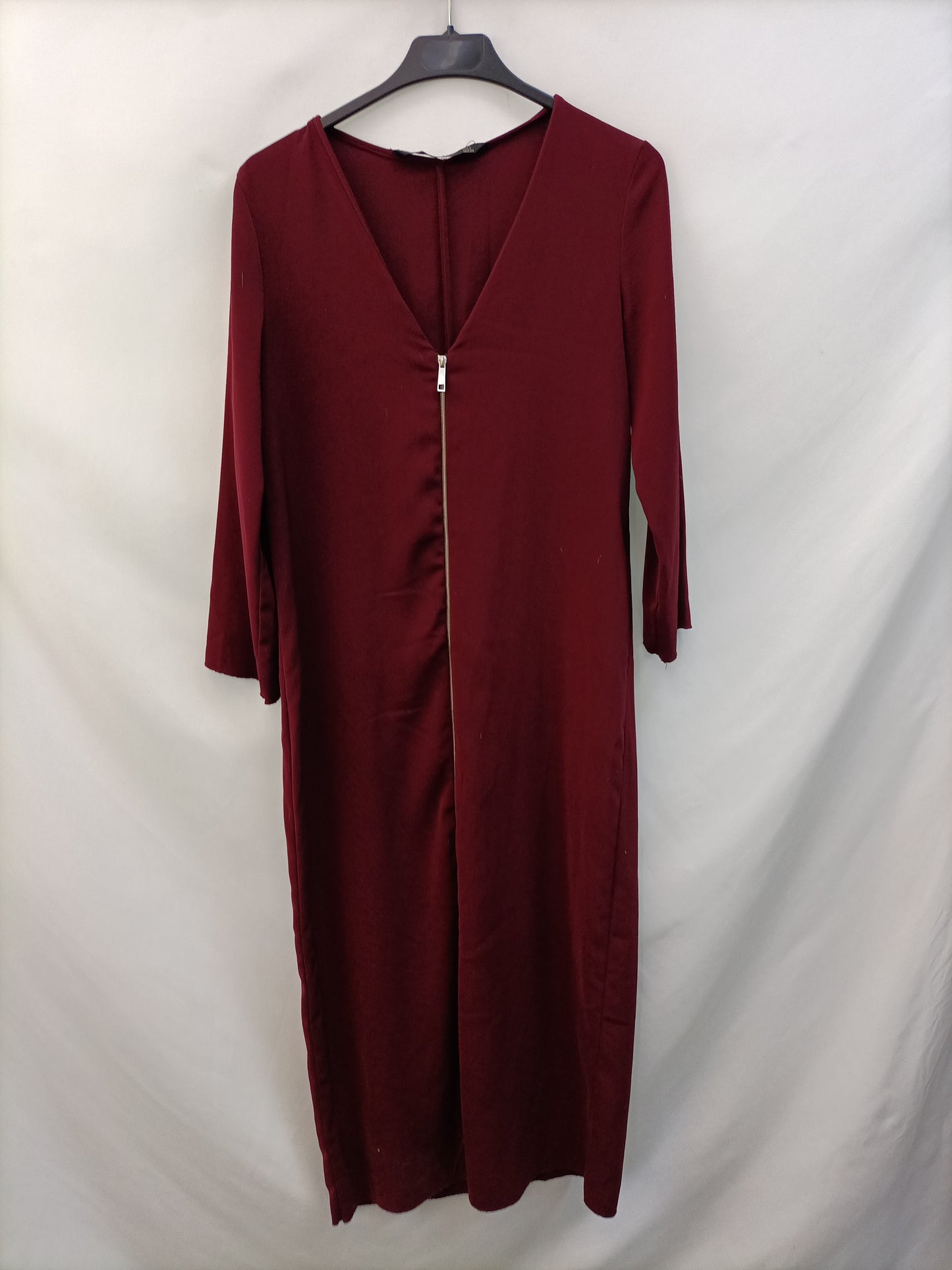ZARA.Vestido burdeos largo cremallera T.s