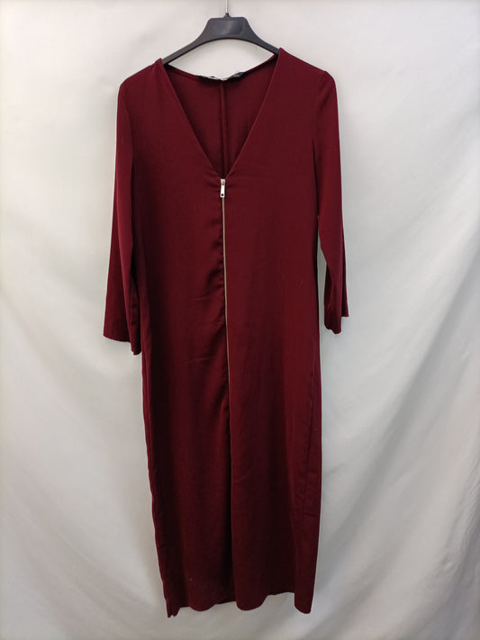 ZARA.Vestido burdeos largo cremallera T.s