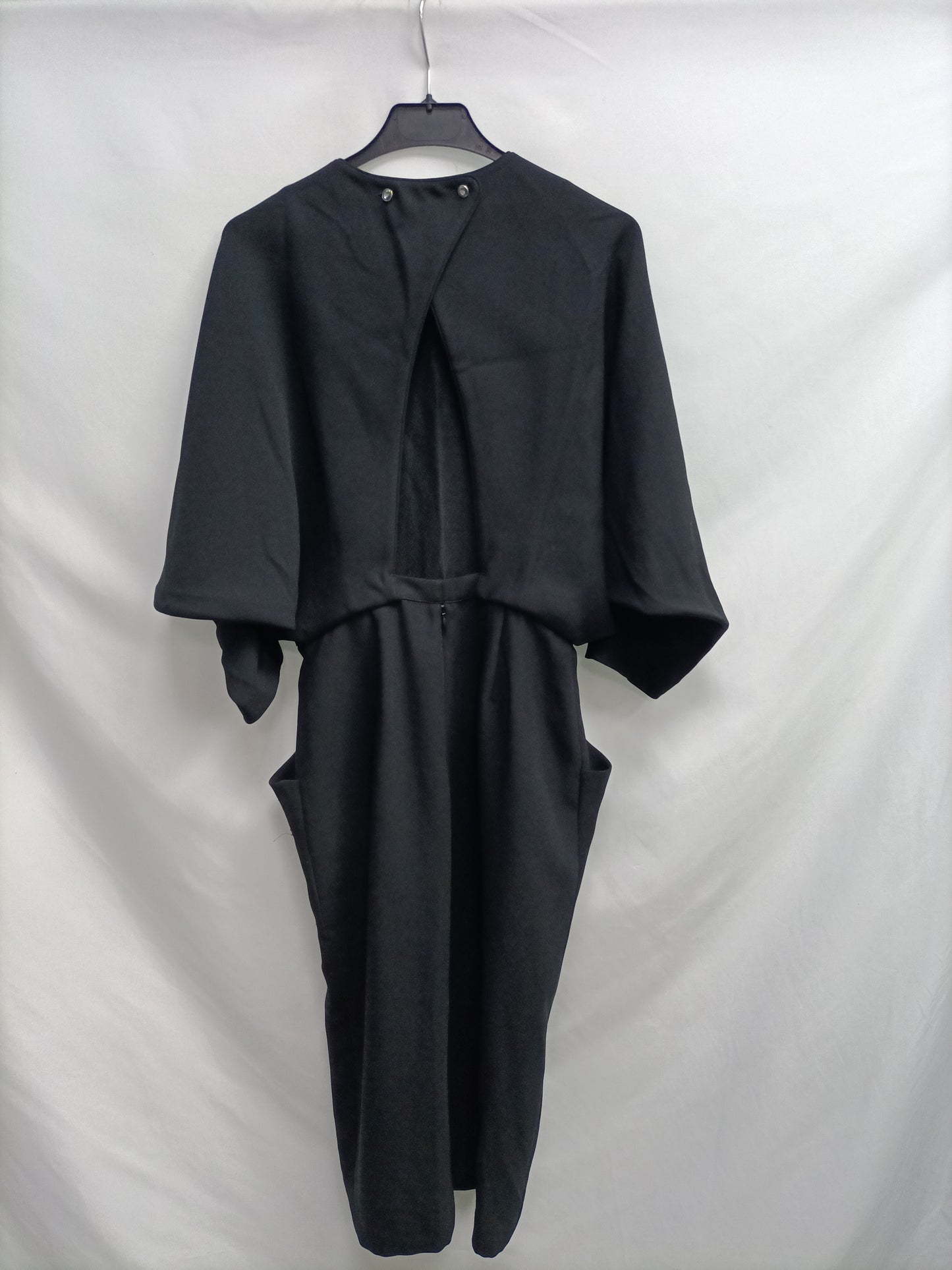 &OTHER STORIES.Vestido negro arreglado T.34