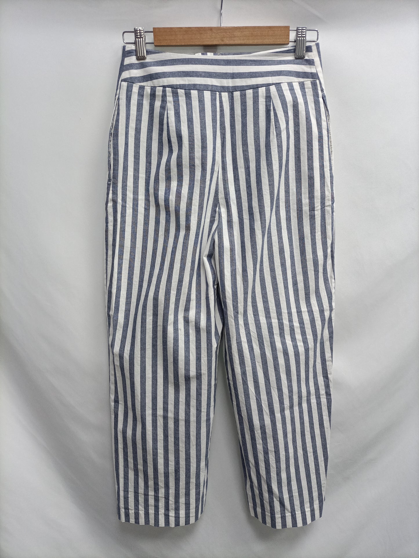 ZARA.Pantalones culotte rayas T.xs