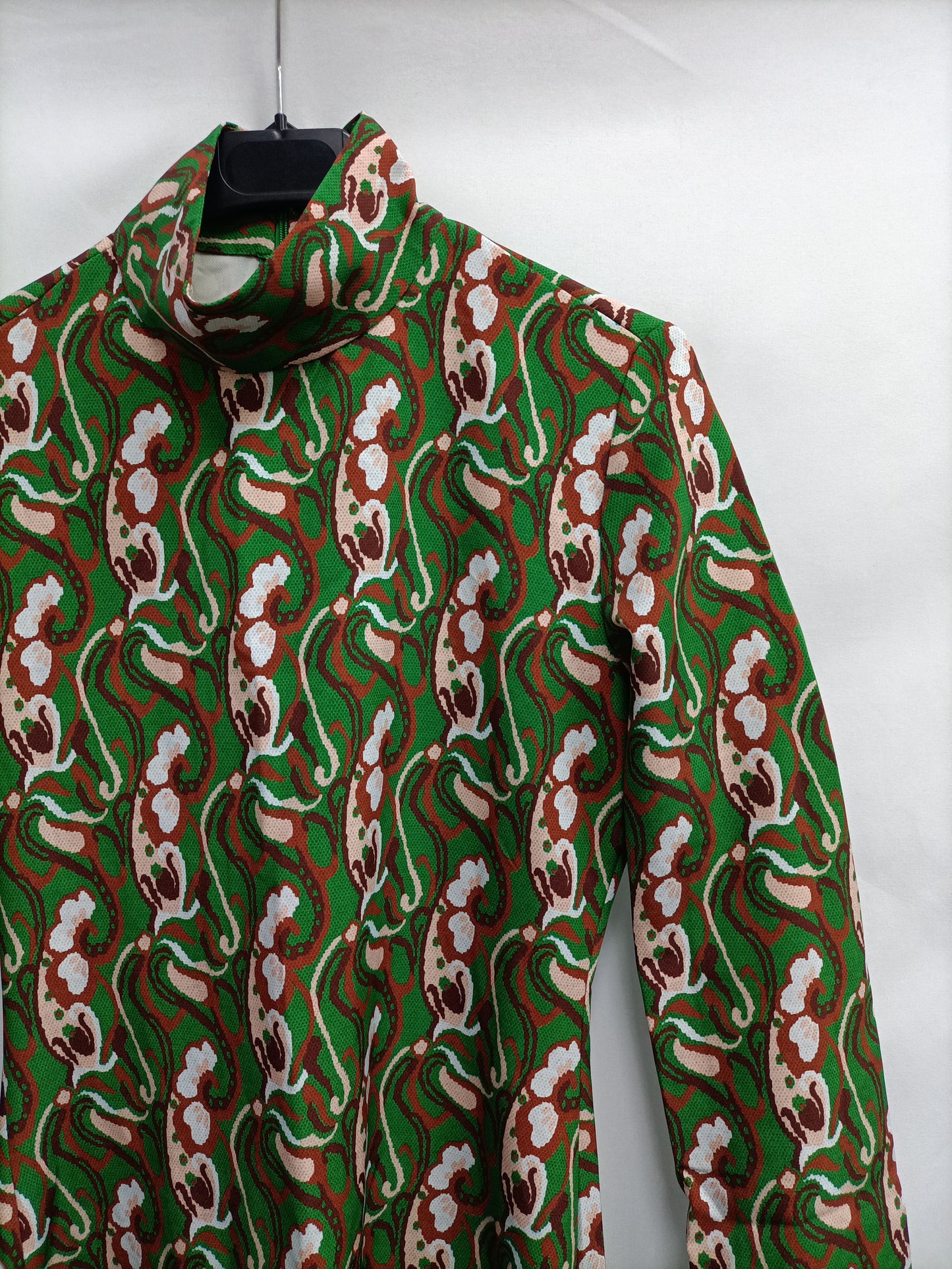 ZARA.Vestido largo recto estampado T.xs