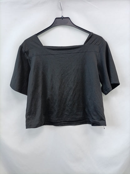 OTRAS.Camiseta negra cuello barco TU (M)