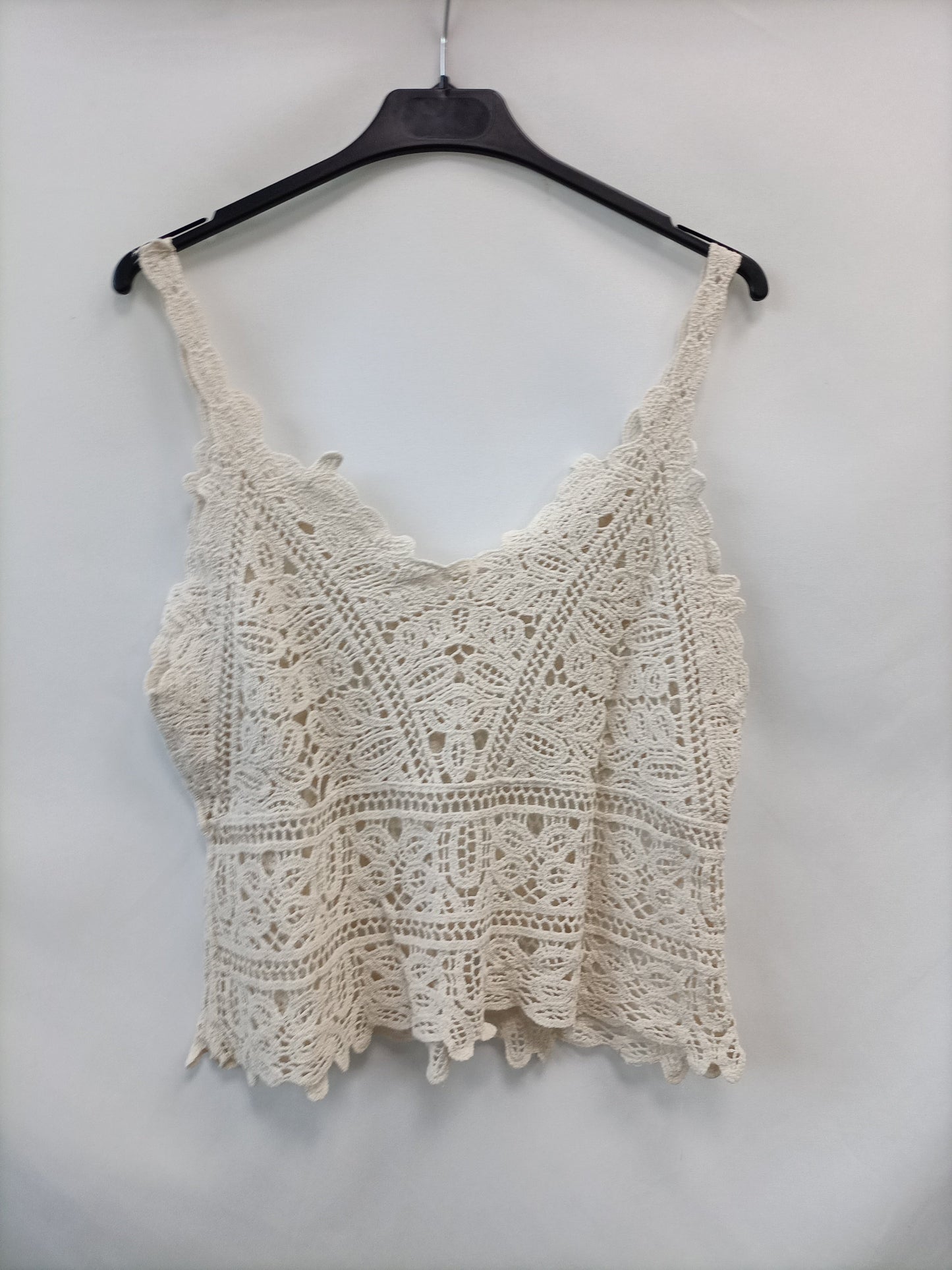 OTRAS.Top beige croché TU (S/M)