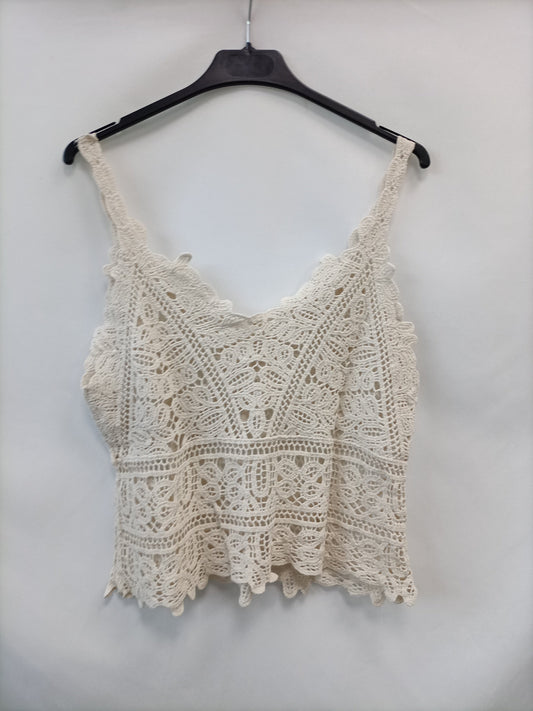 OTRAS.Top beige croché TU (S/M)