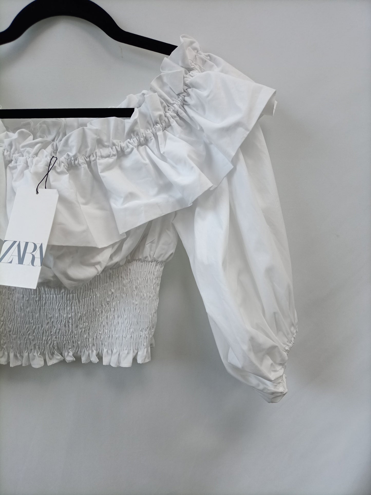 ZARA.Top fruncido nido de abeja T.L