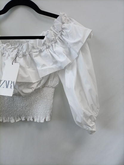 ZARA.Top fruncido nido de abeja T.L