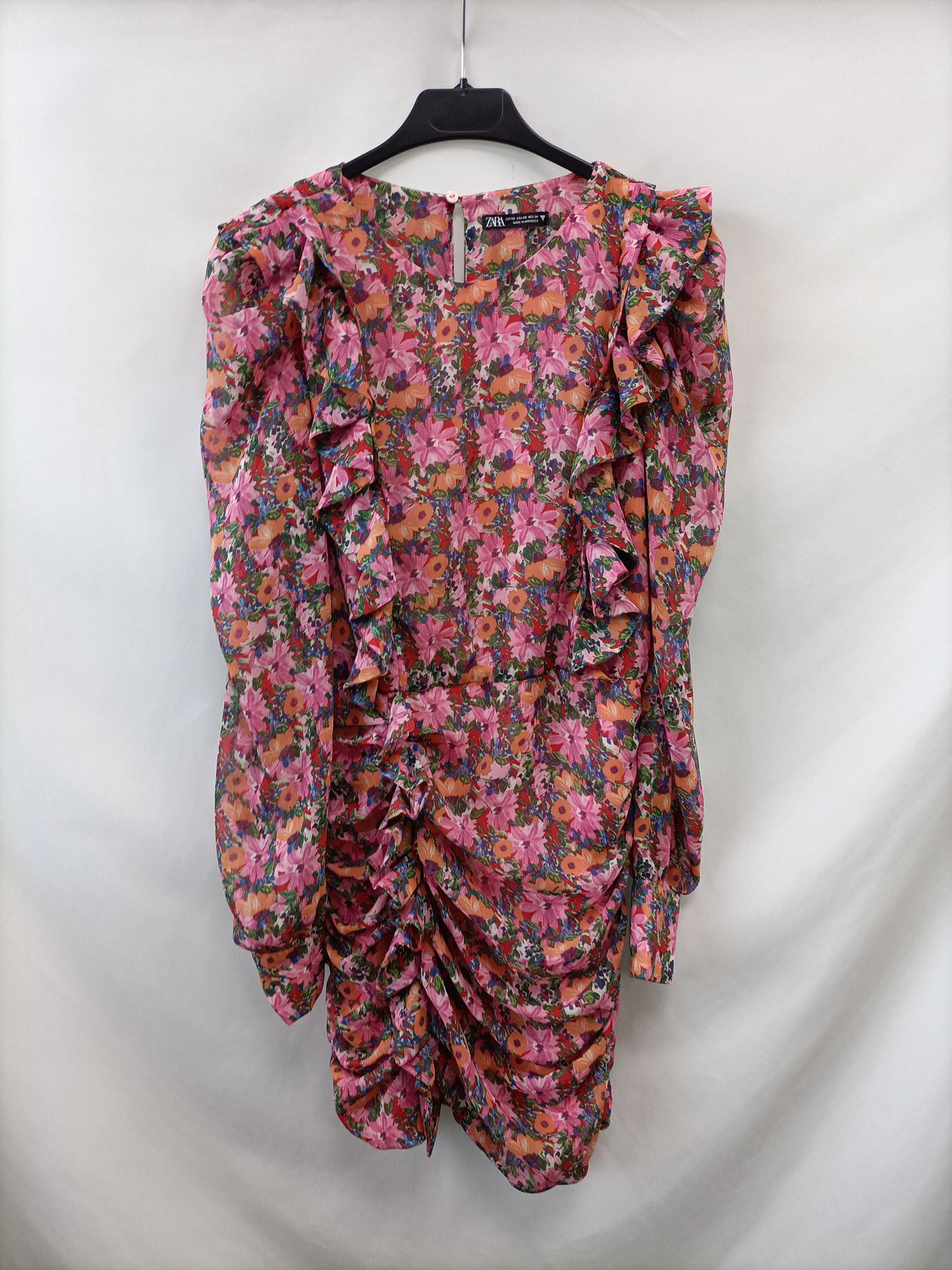 ZARA.Vestido corto flores T.xs