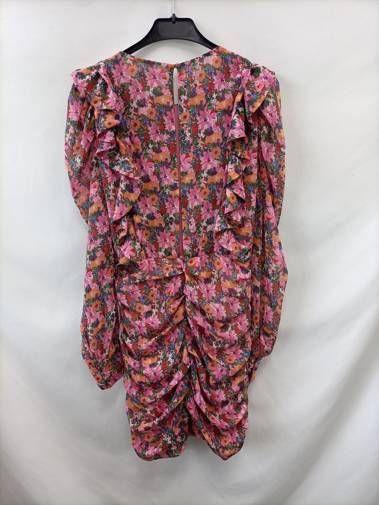 ZARA.Vestido corto flores T.xs