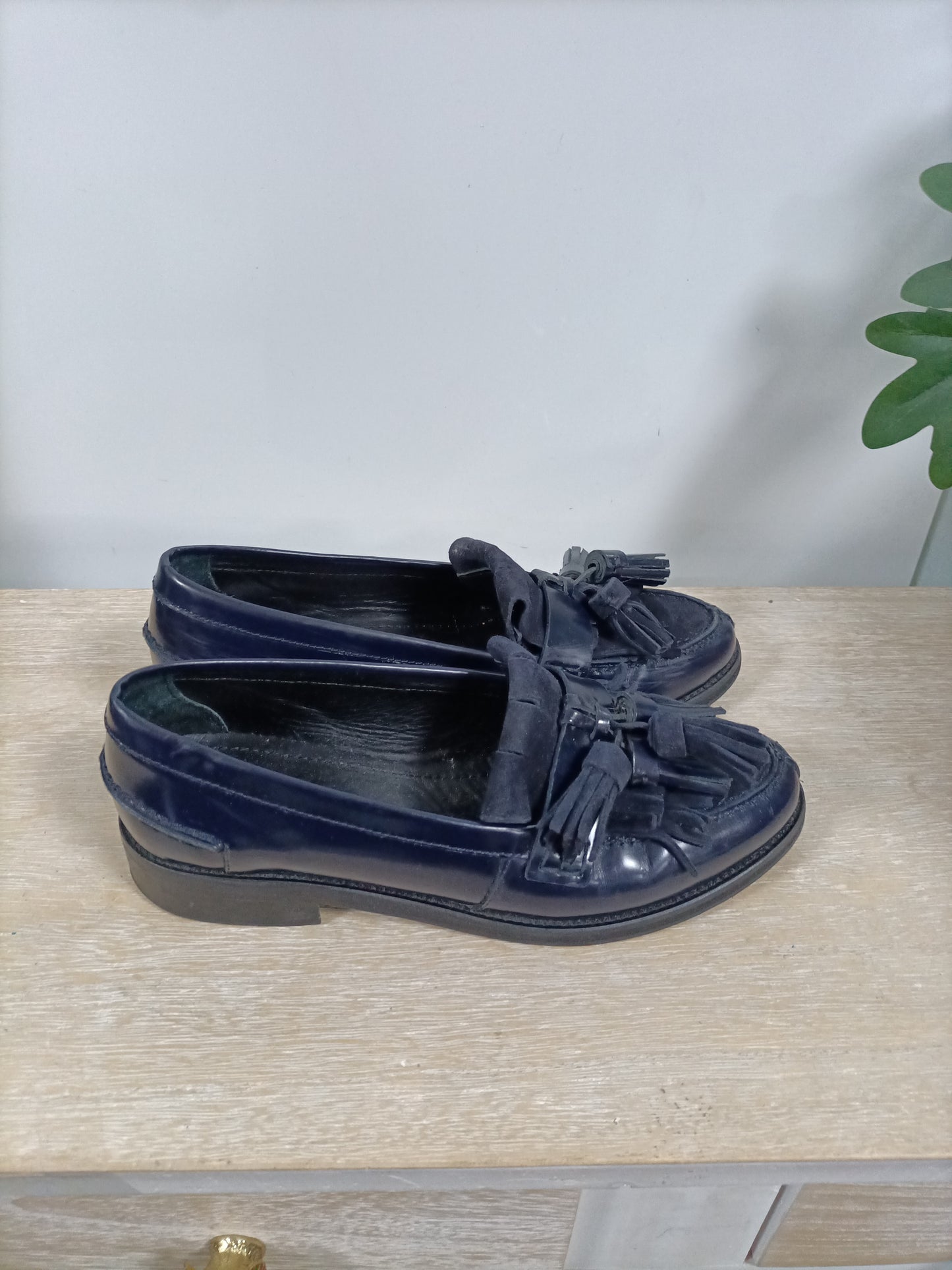 MASSIMO DUTTI. Mocasines azules borlas T.37