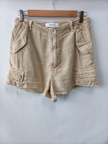 ZARA. Shorts lino beige T.36