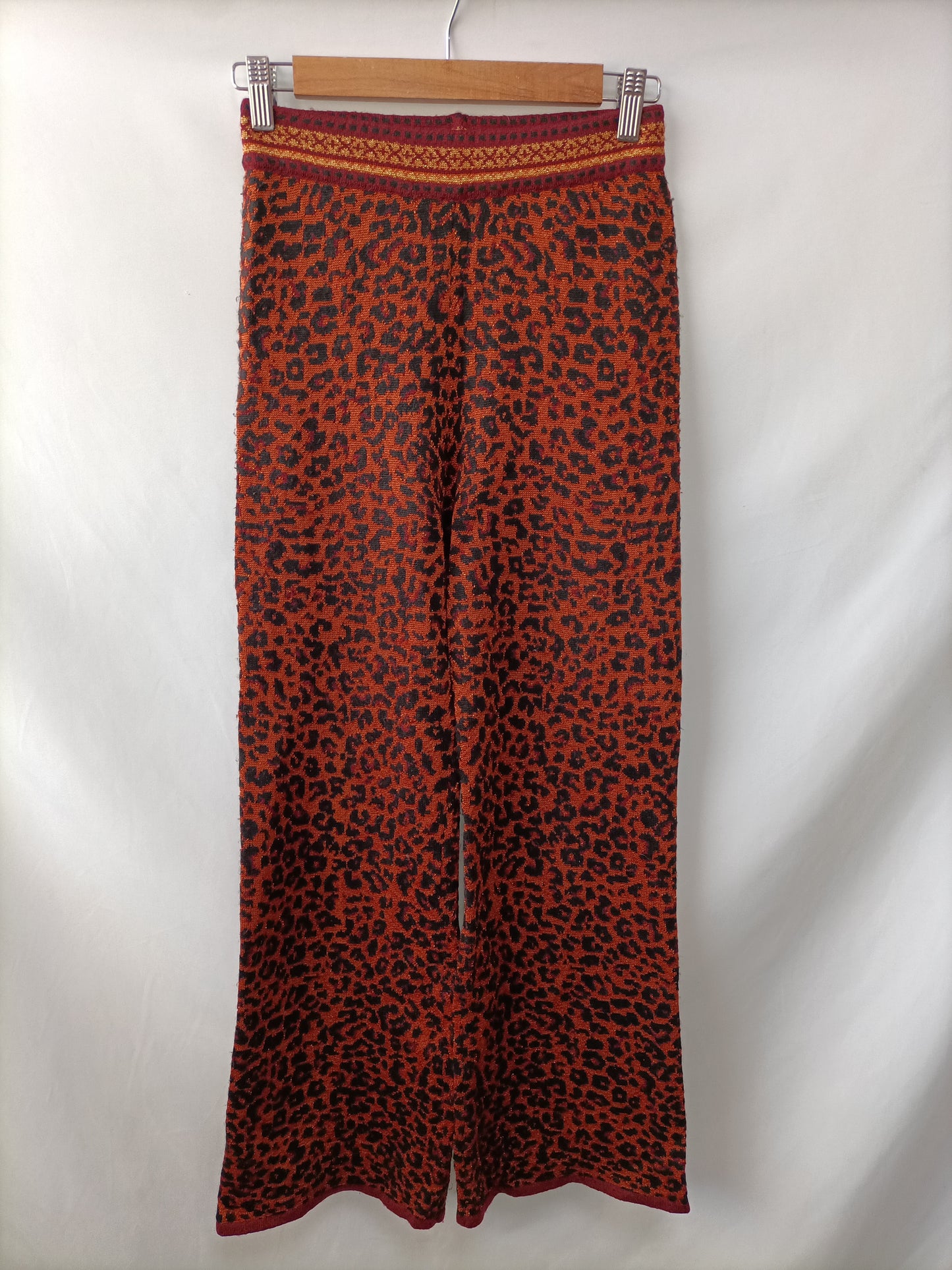 ZARA. Animal print knit trousers Ts