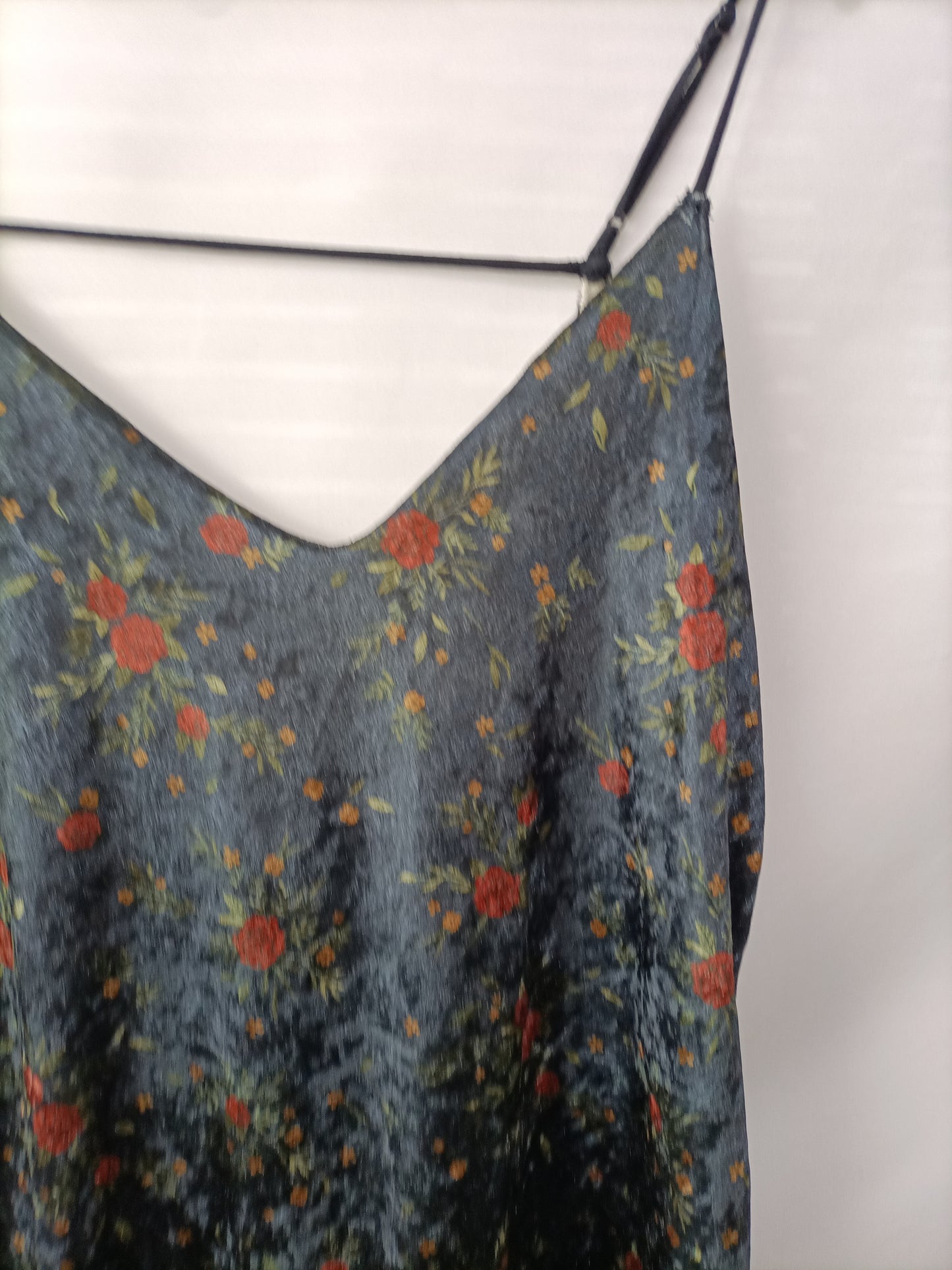 PULL&BEAR. Vestido corto terciopelo T.m