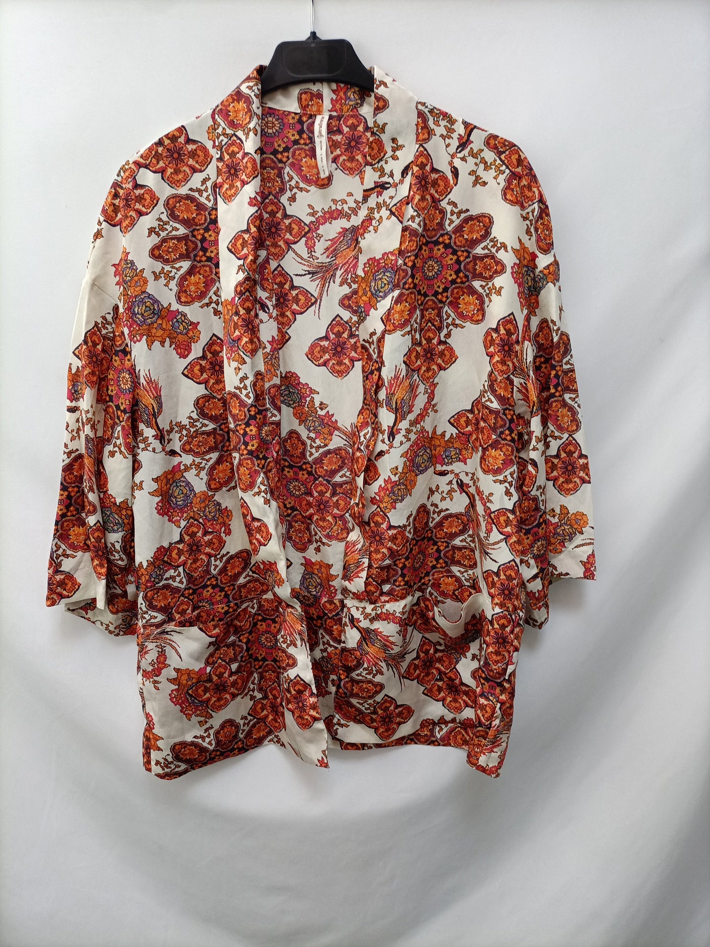 STRADIAVARIS. Kimono flores T.s
