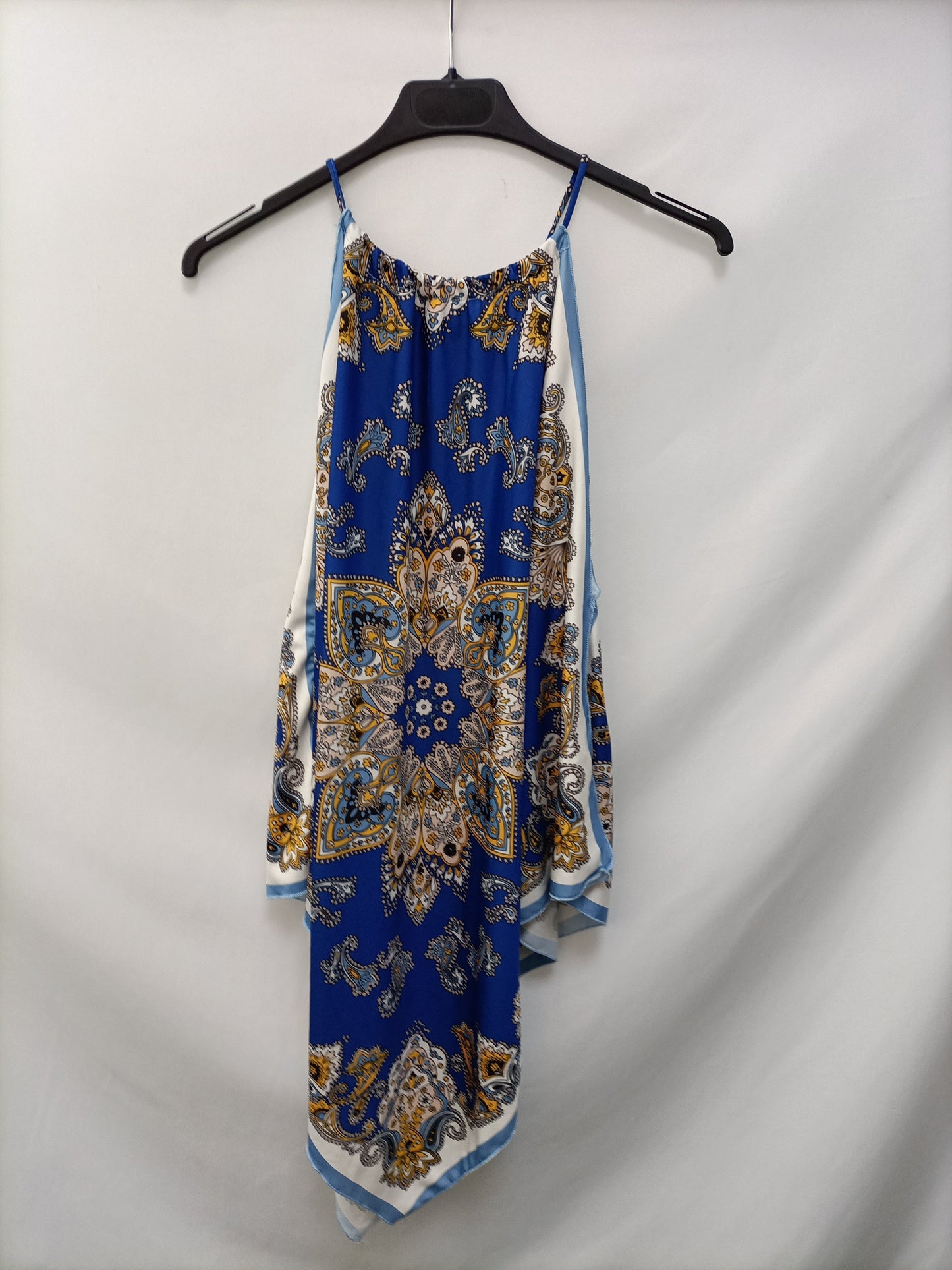 ZARA. Top  estilo pañuelo  T.xl