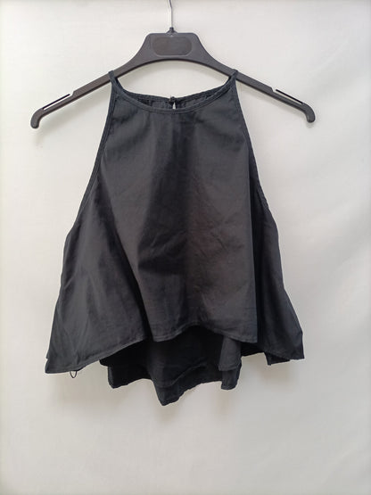 ZARA. Top negro halter T.s