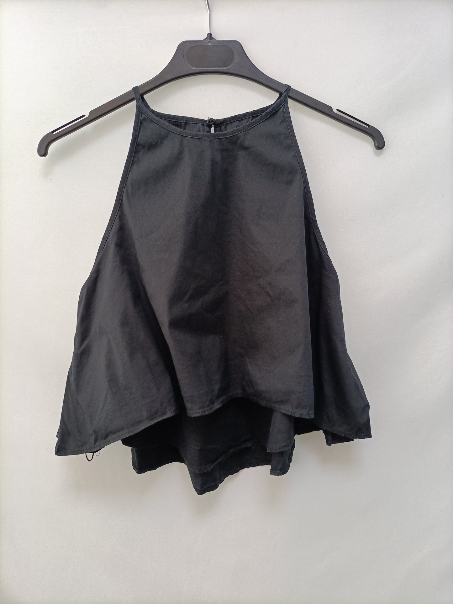 ZARA. Top negro halter T.s