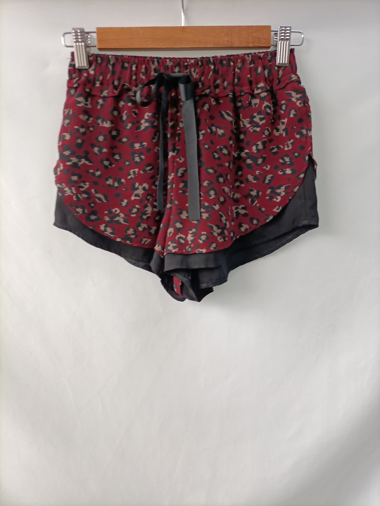 OTRAS. Short animal print T.s