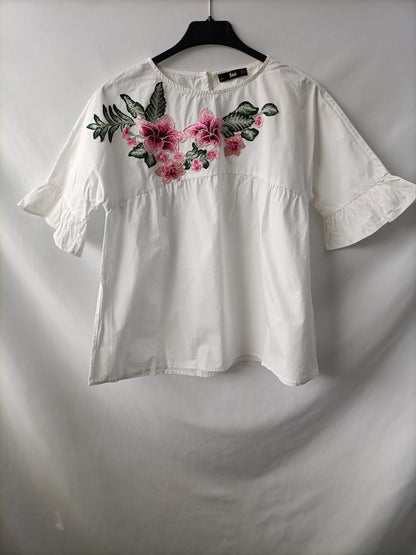 SHEIN. Embroidered Ts Blouse