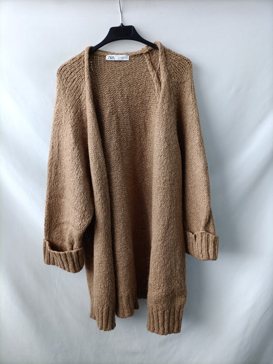 ZARA.  cárdigan beige T.m