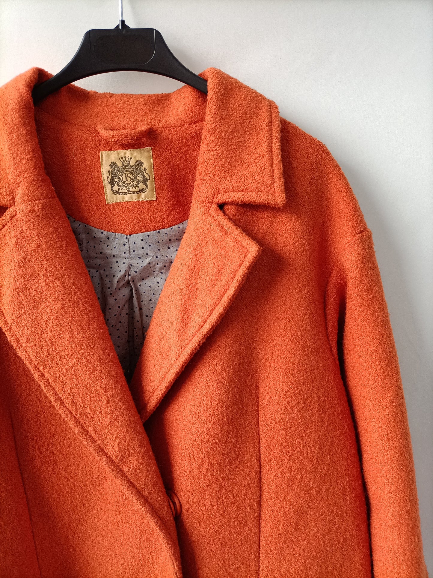 JS. Abrigo de paño naranja T.42