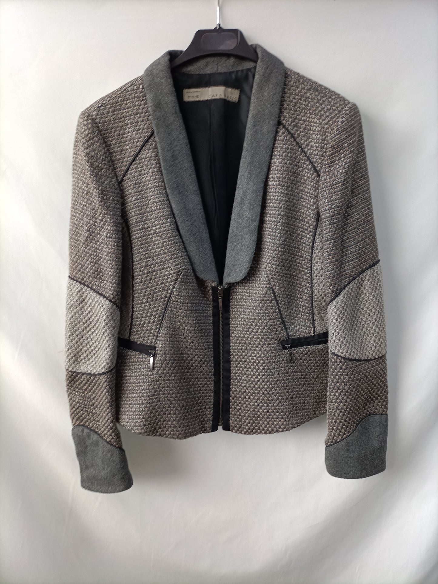 ZARA. Gray tweed jacket, size XL