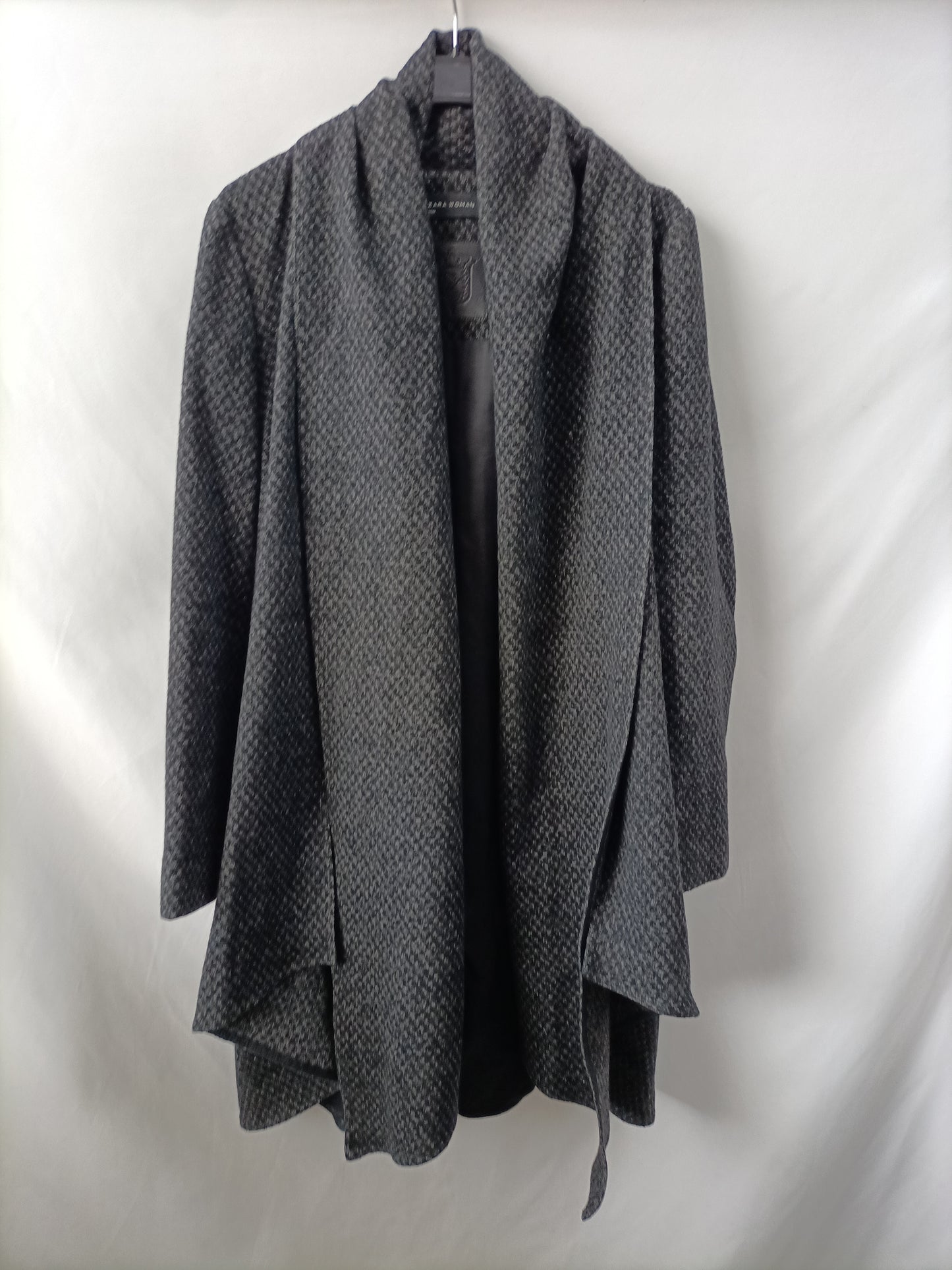 ZARA. Abrigo palo gris T.l
