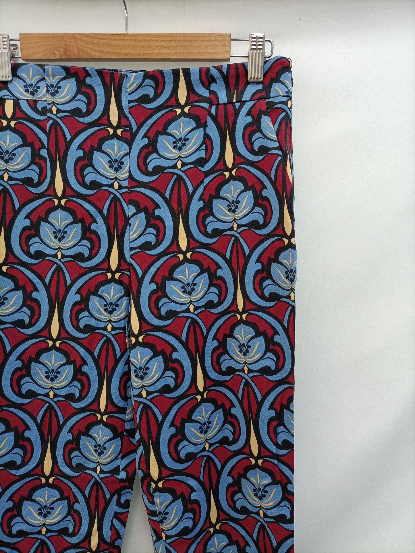 ZARA. Printed dress pants Ts