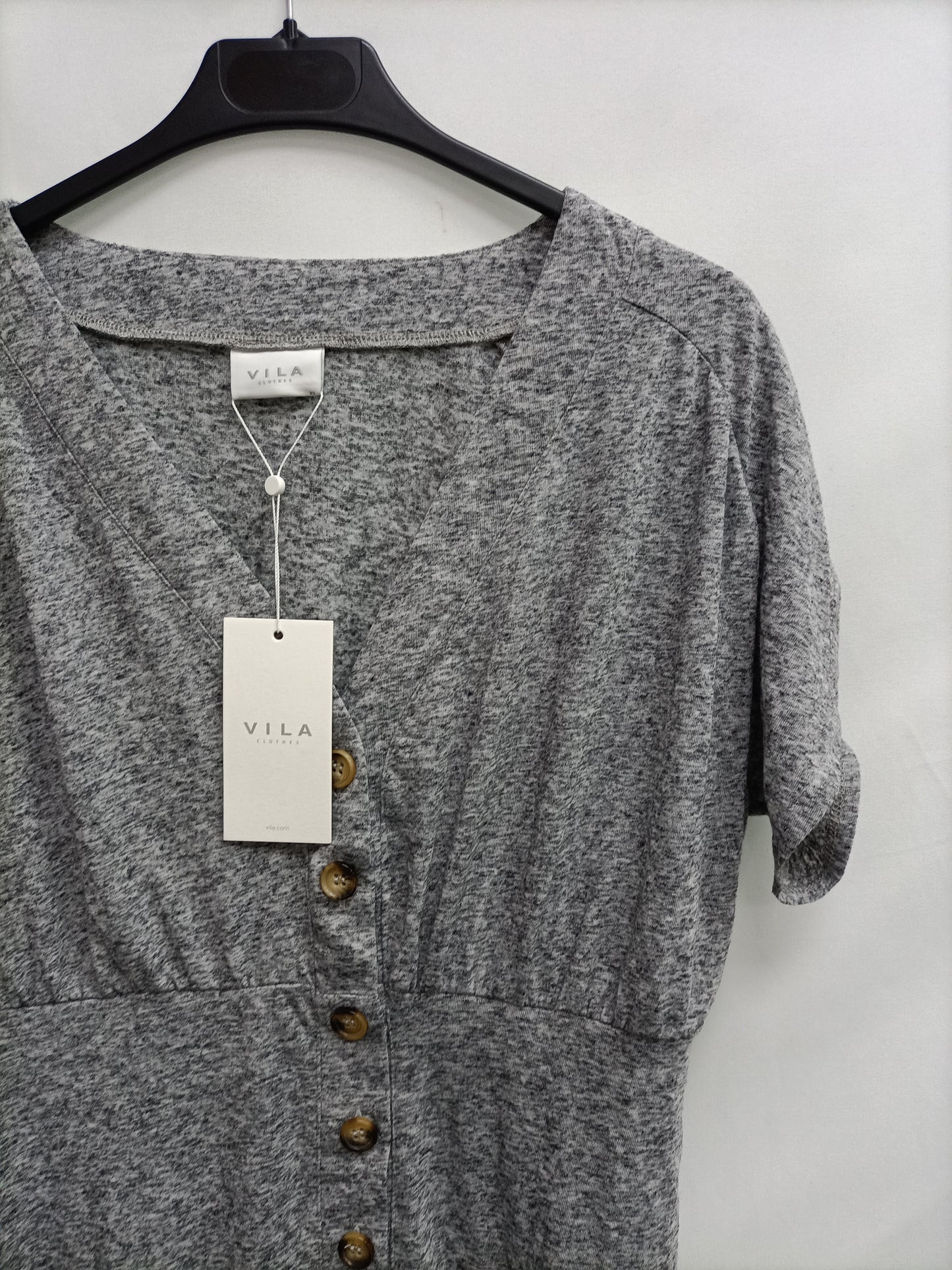 VILA. Vestido gris botoned T.xs