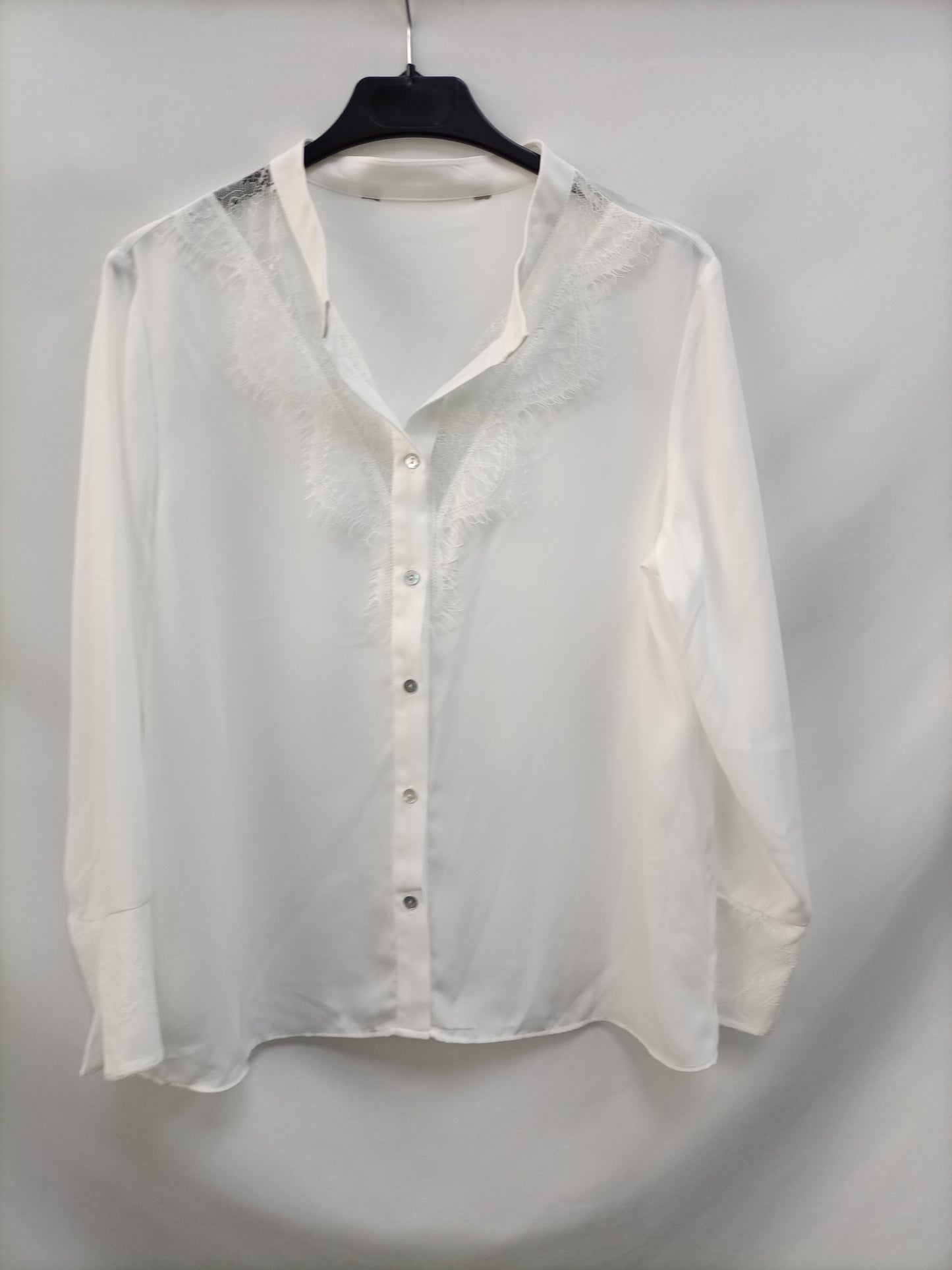 OTRAS. Blusa blanca encaje T.u(s)