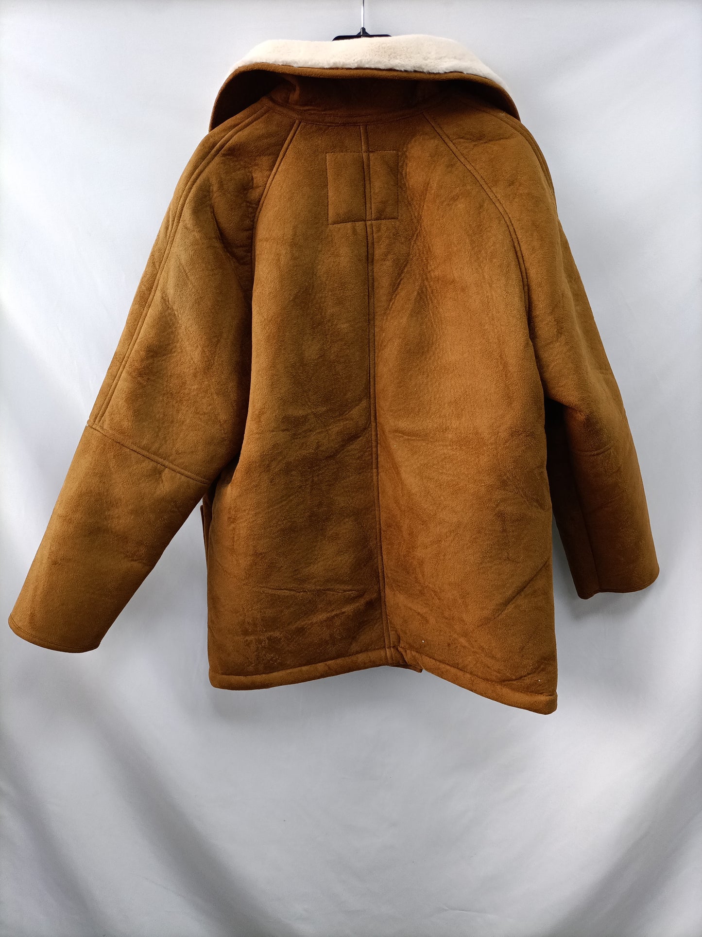 PULL&BEAR. Abrigo Antelina Camel T.s